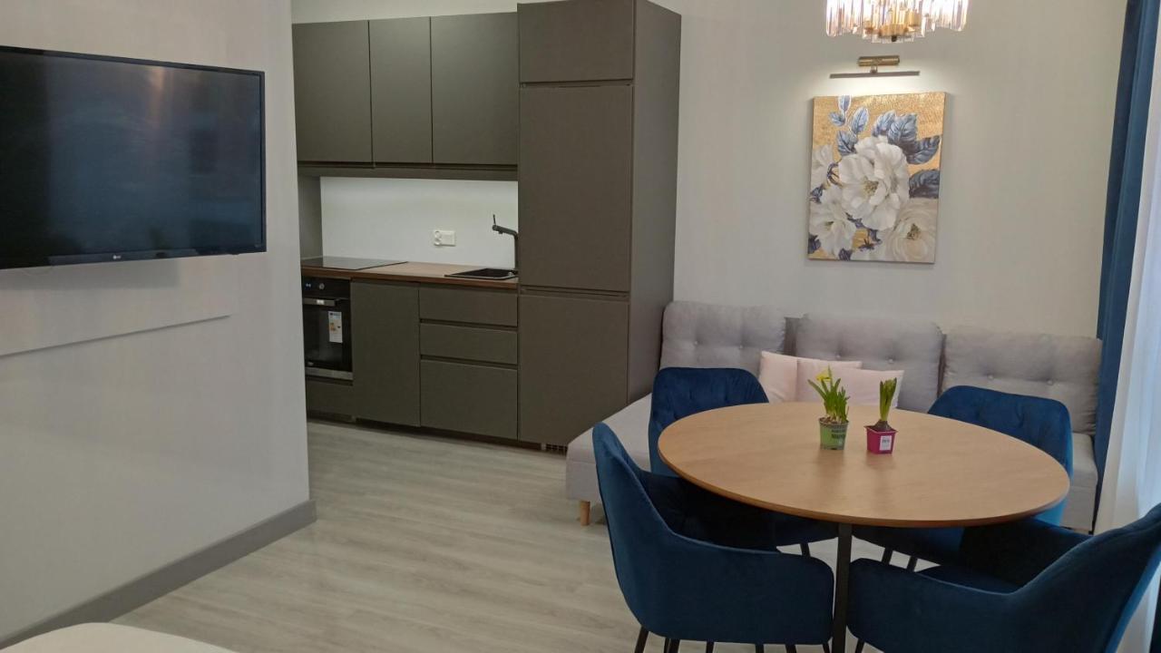 Manu Park Z Garazem Centrum Apartament